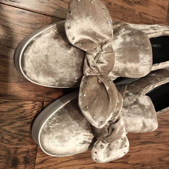 New Rebecca Minkoff sneakers - Picture 5 of 9